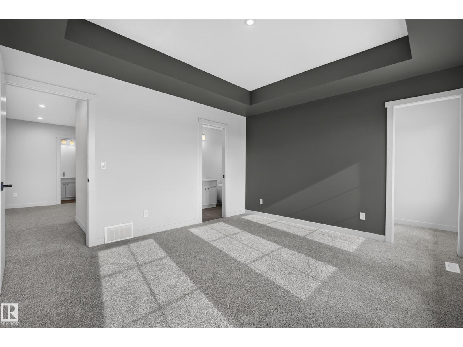 5302 55 Av Property Photo 39