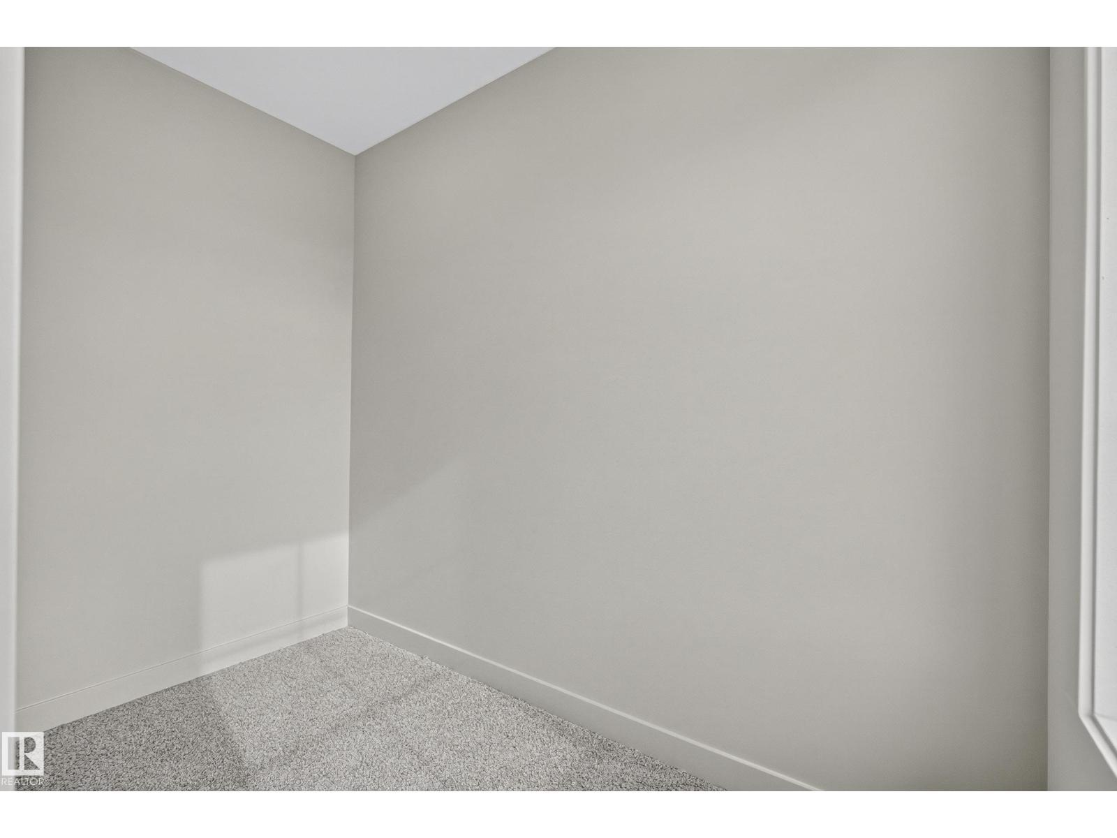 5302 55 Av Property Photo 45
