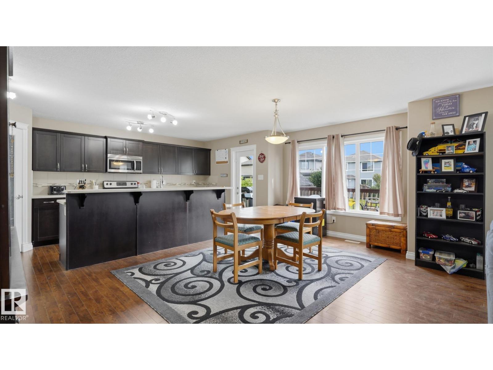 6035 4 Av Sw Property Photo 10