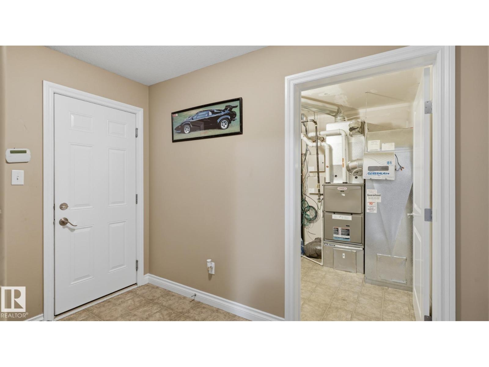 6035 4 Av Sw Property Photo 19