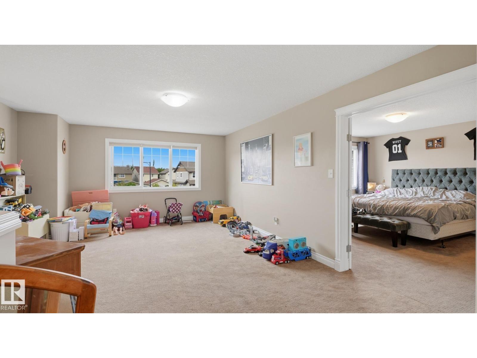 6035 4 Av Sw Property Photo 24