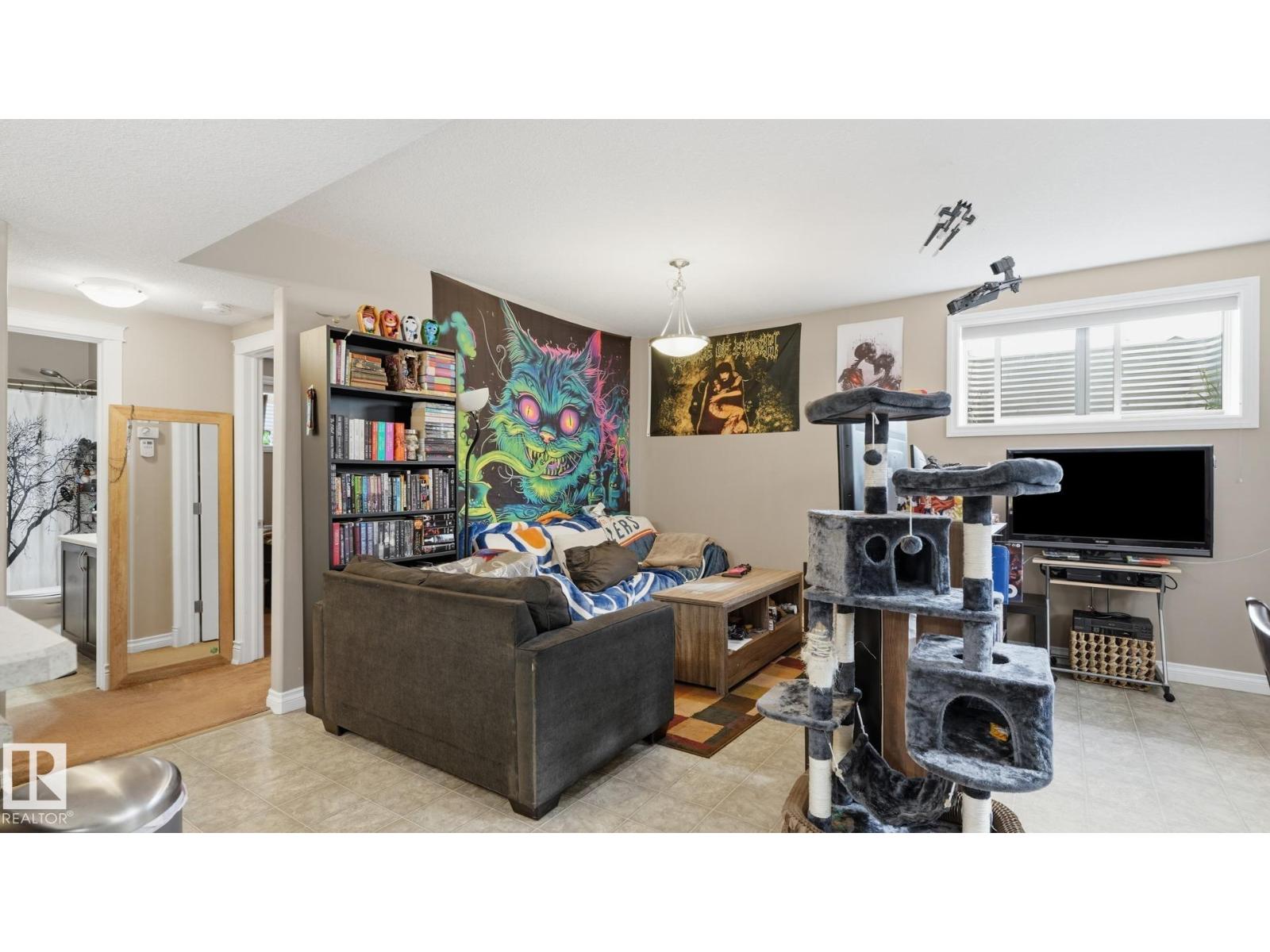 6035 4 Av Sw Property Photo 35