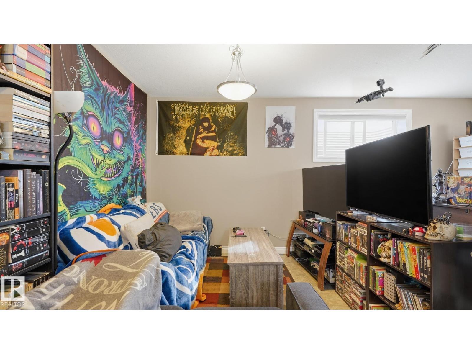 6035 4 Av Sw Property Photo 37