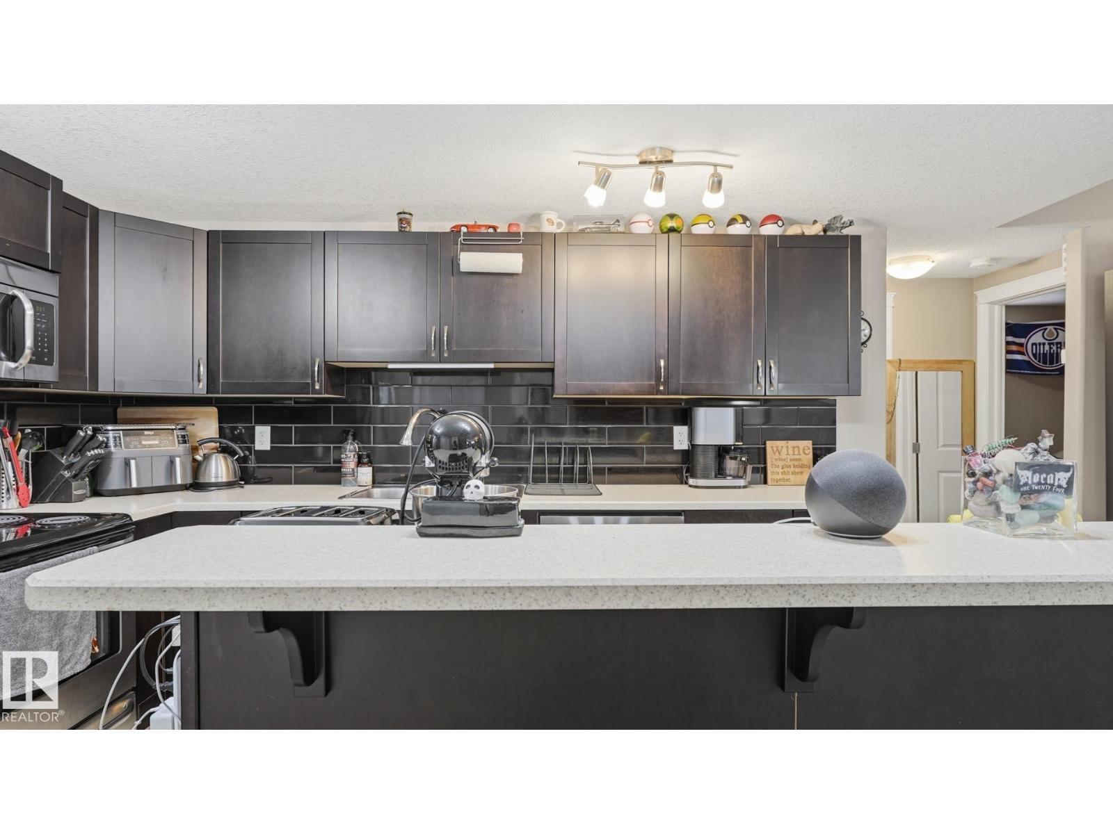 6035 4 Av Sw Property Photo 48