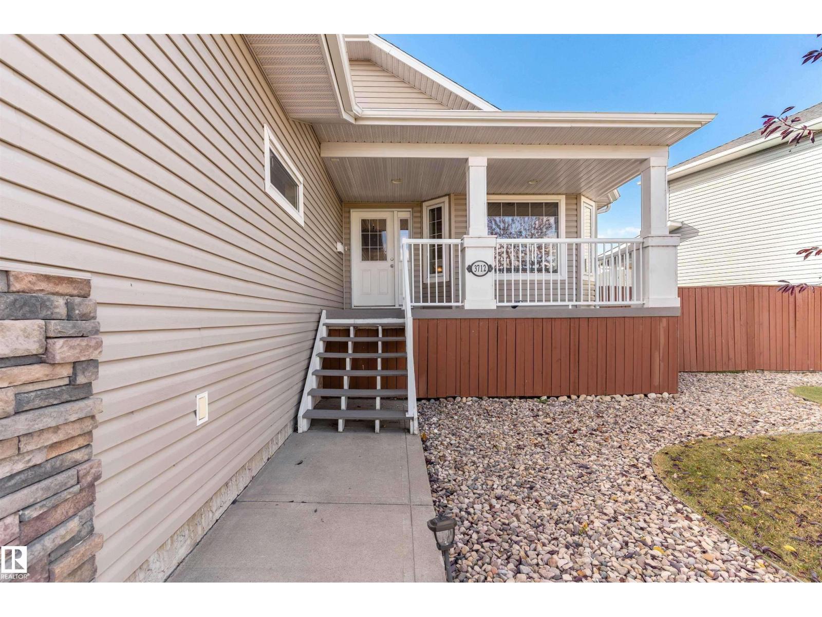 3712 69 St Property Photo 11