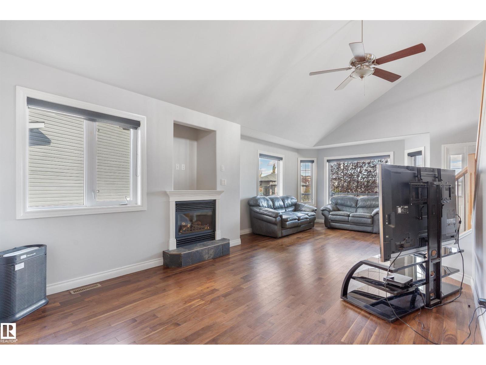 3712 69 St Property Photo 18