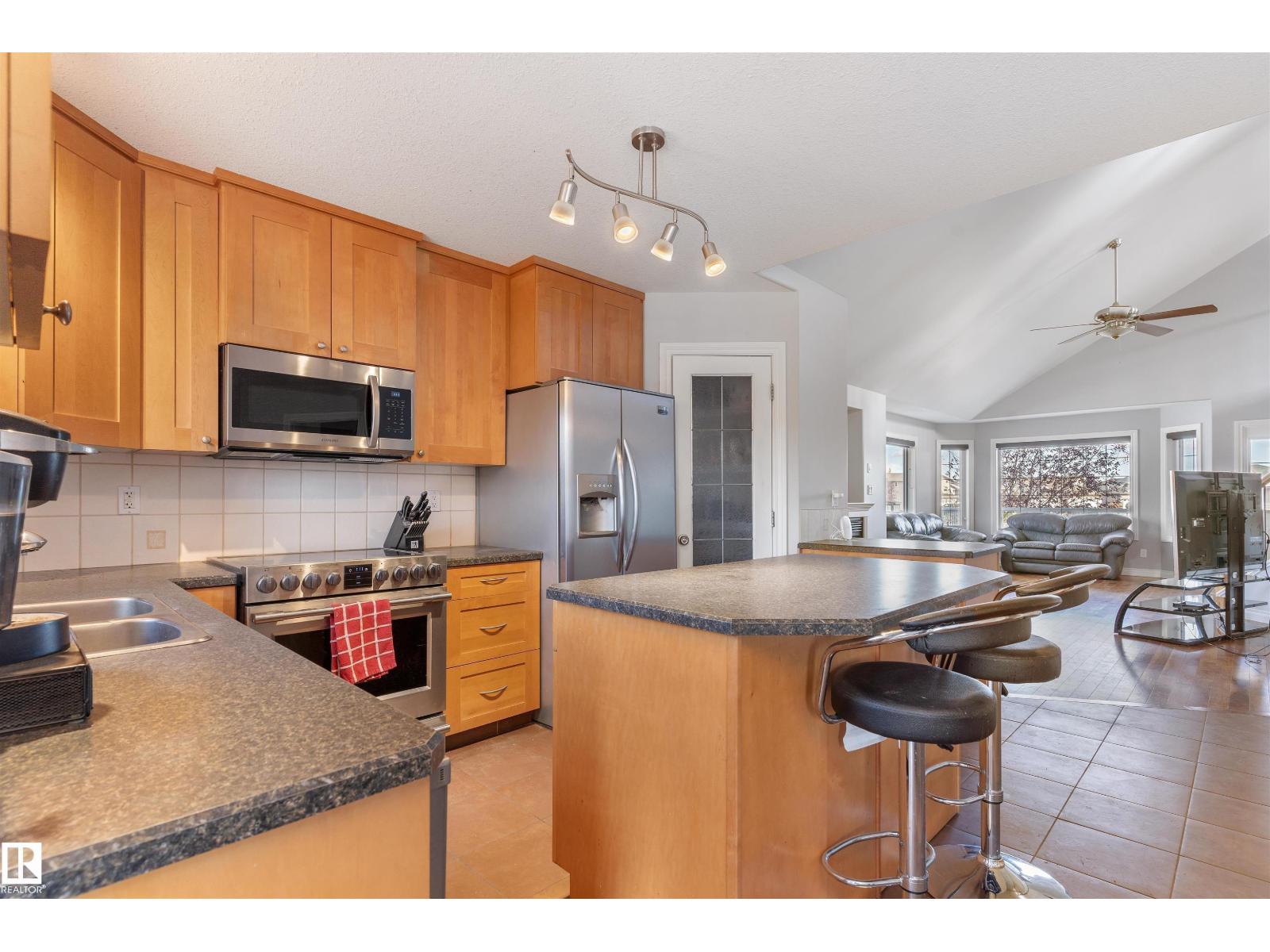 3712 69 St Property Photo 23