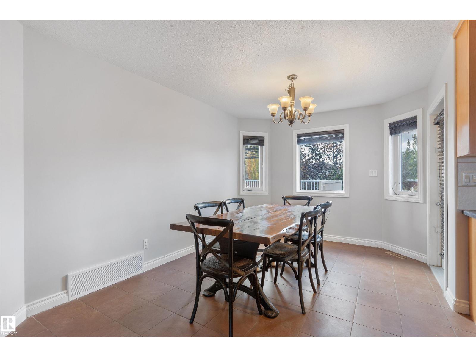 3712 69 St Property Photo 24