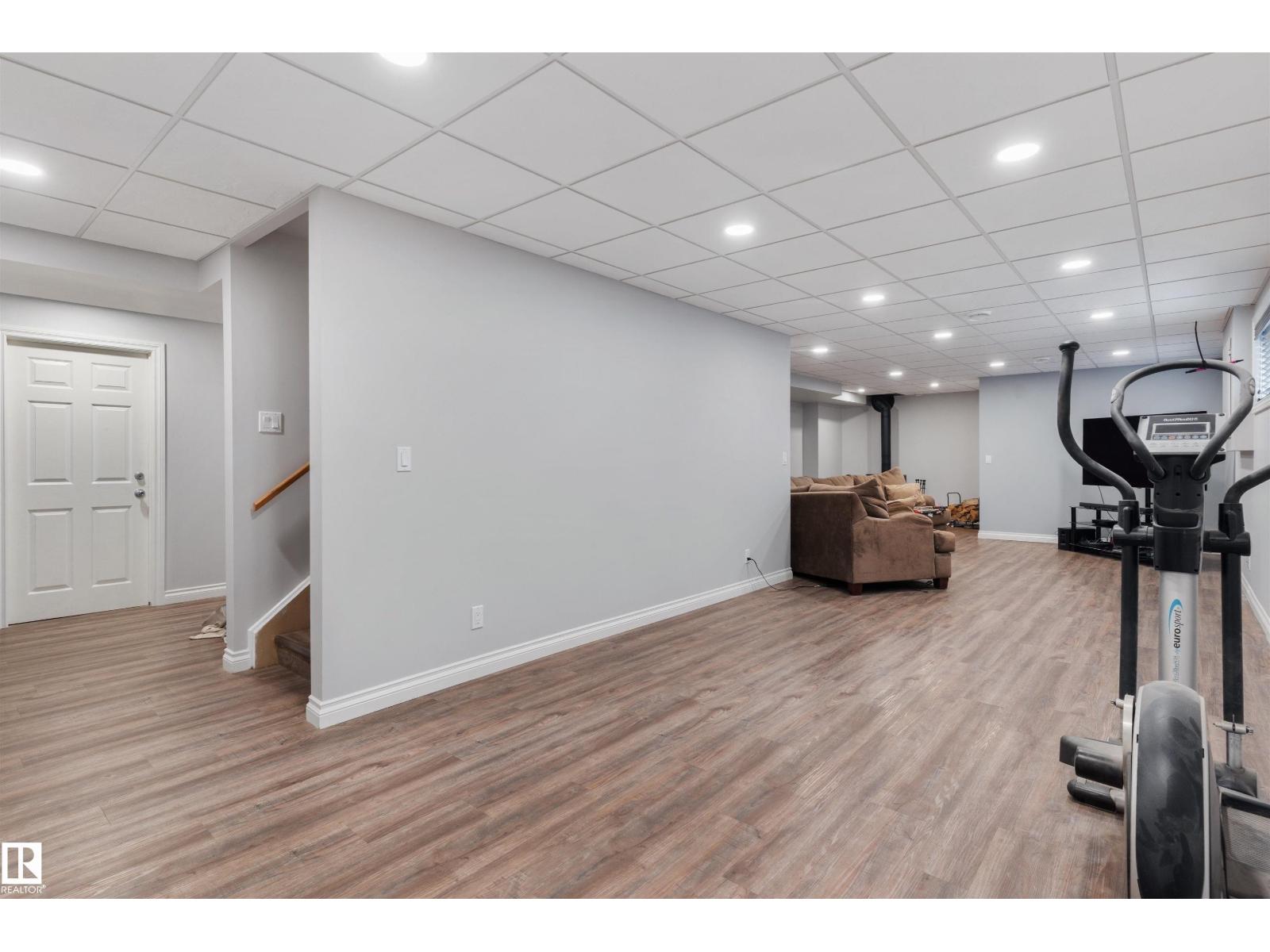 3712 69 St Property Photo 40