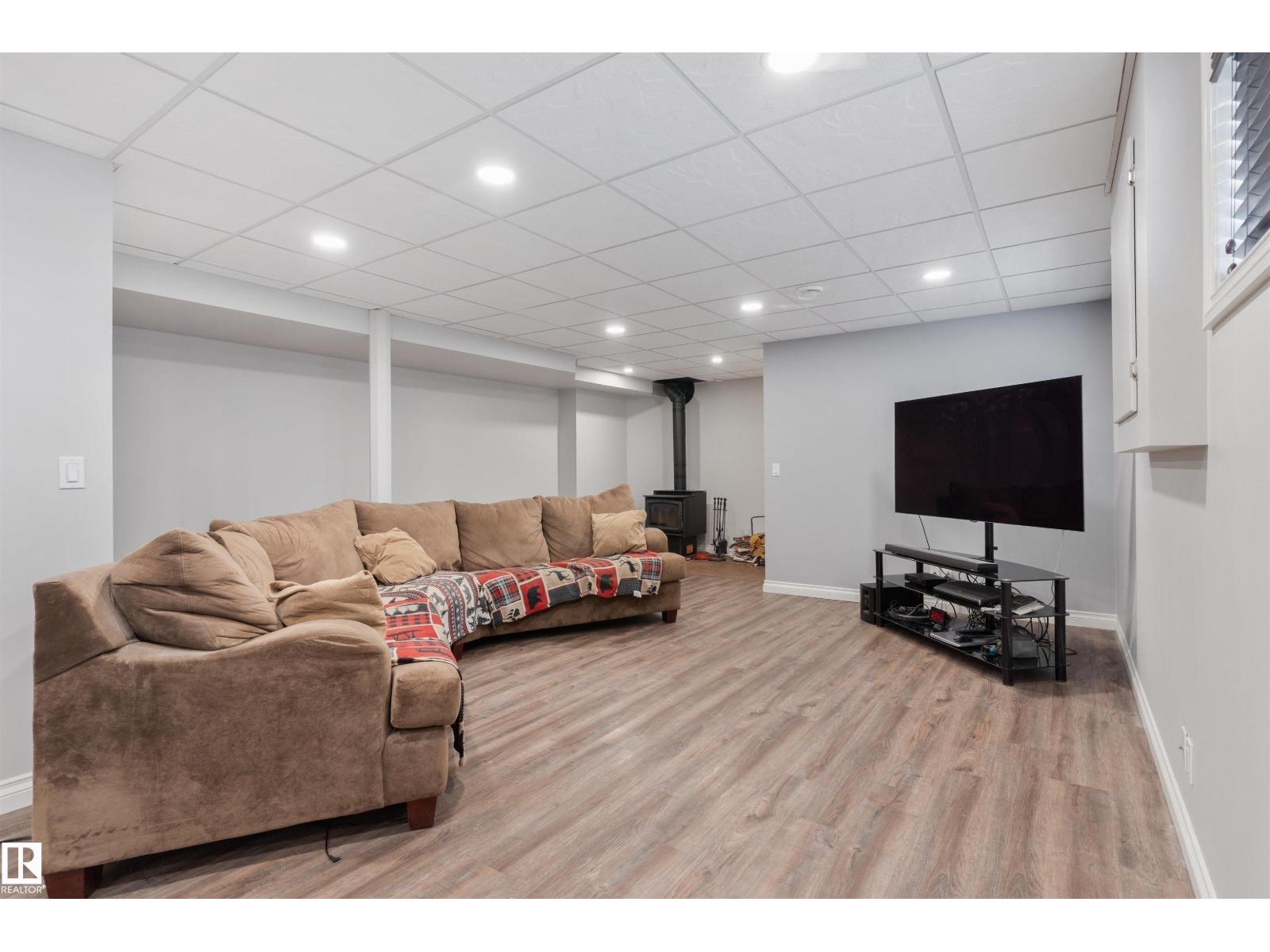 3712 69 St Property Photo 41