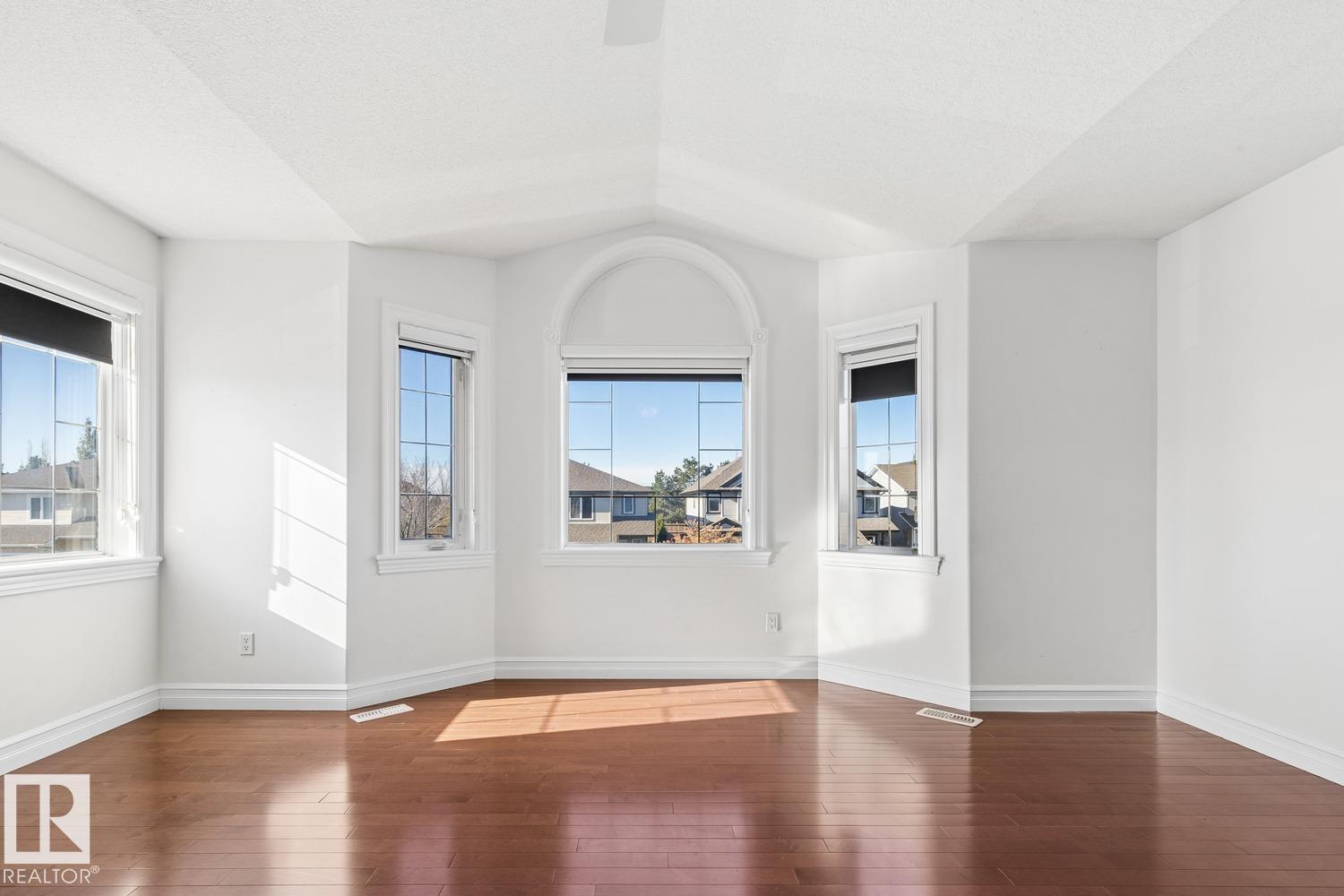 15803 95 St Nw Property Photo 24