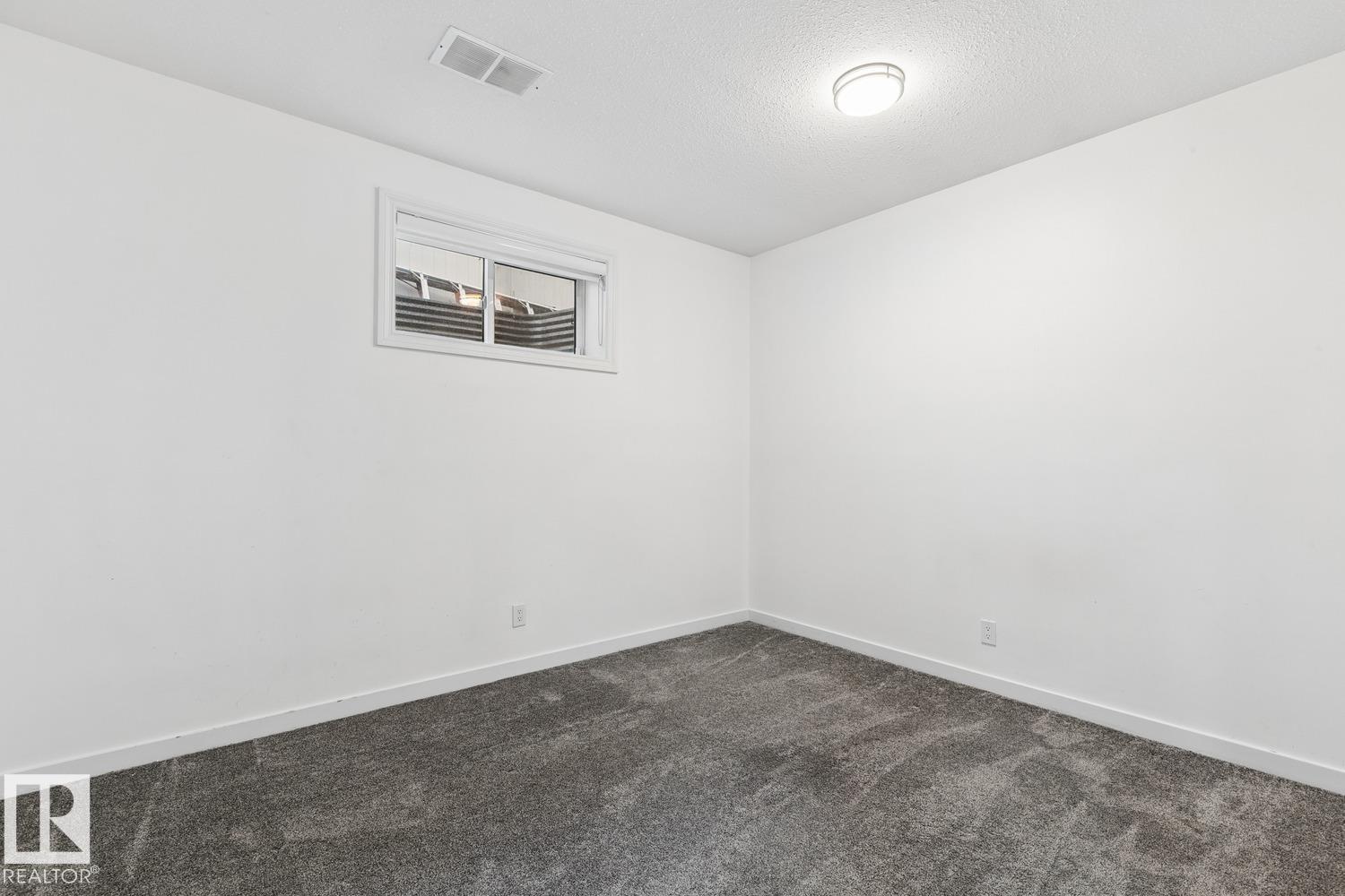 15803 95 St Nw Property Photo 53