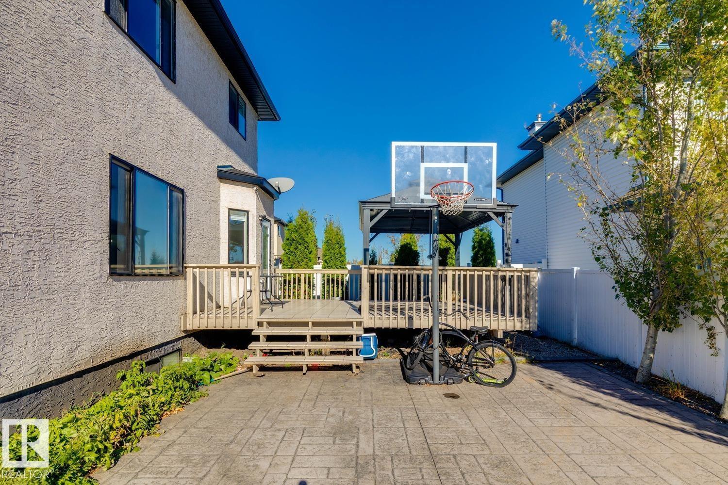 15803 95 St Nw Property Photo 63