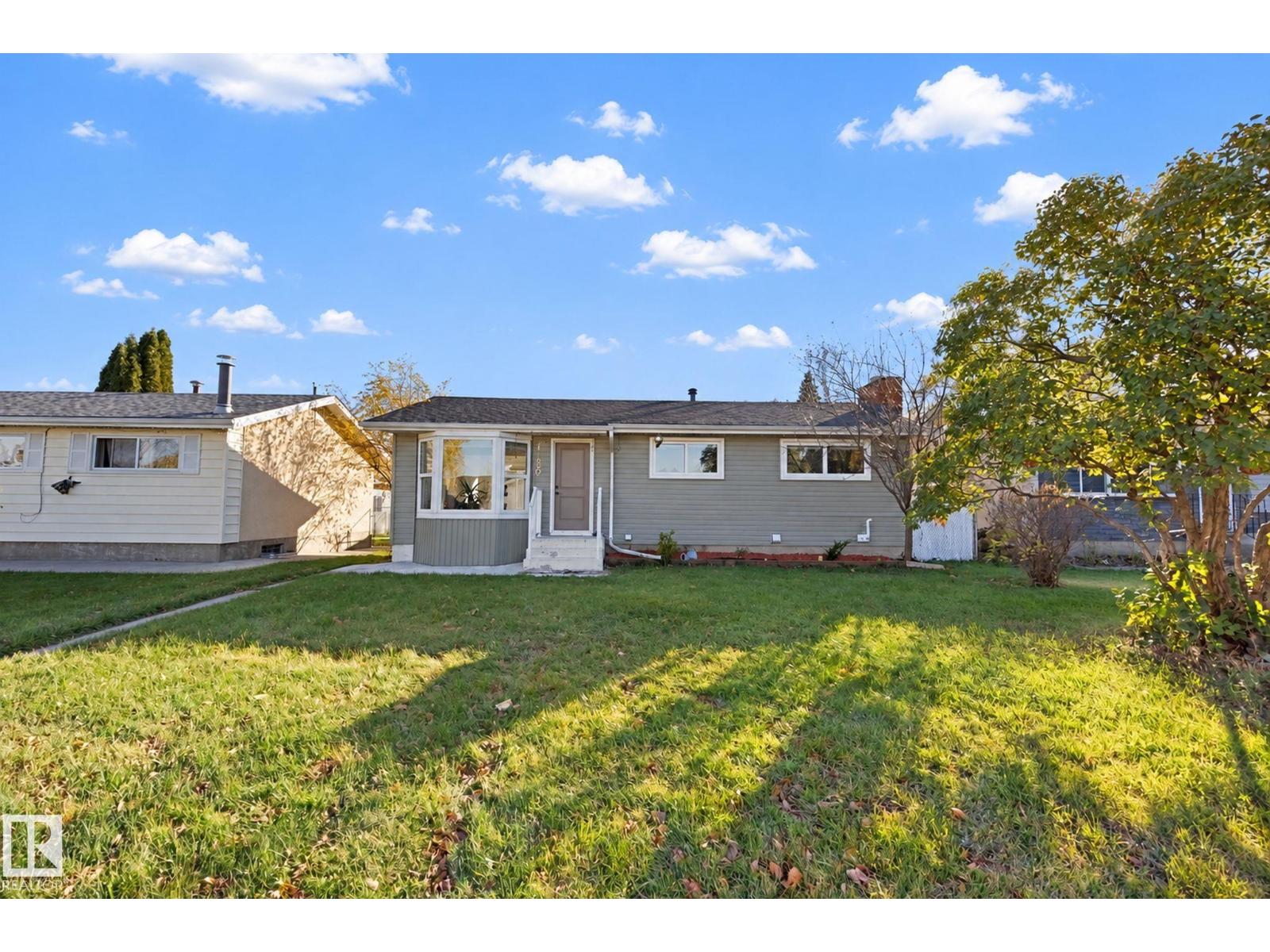 16507 91 Av Nw Property Photo 1