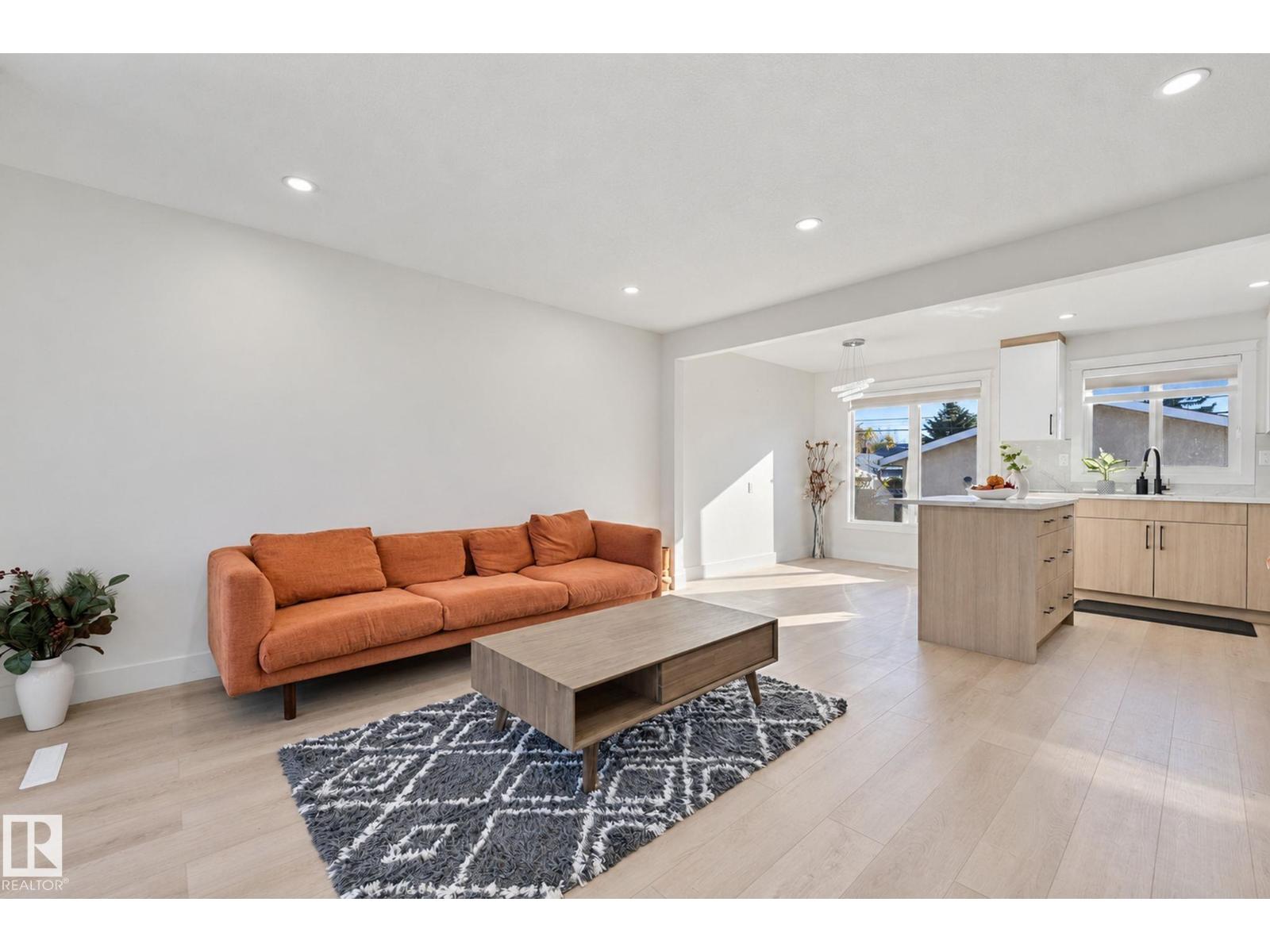 16507 91 Av Nw Property Photo 6