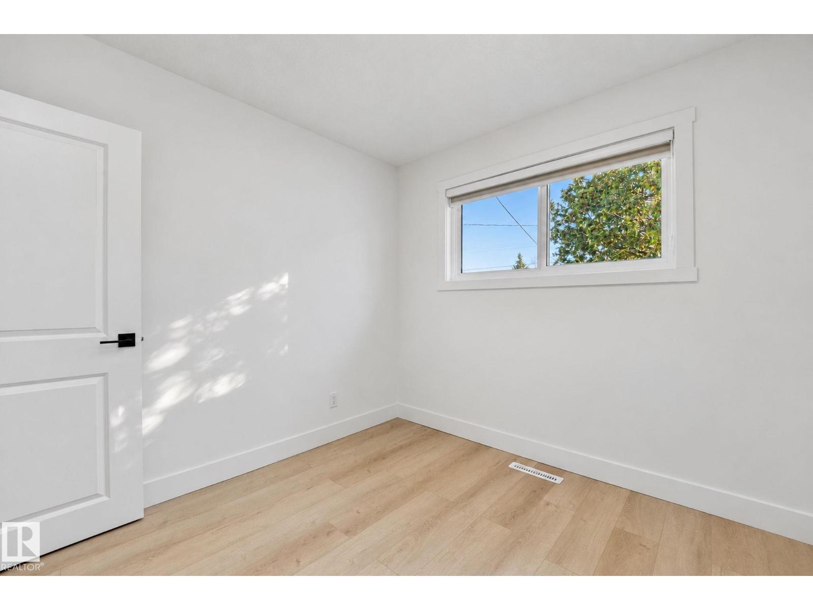 16507 91 Av Nw Property Photo 22