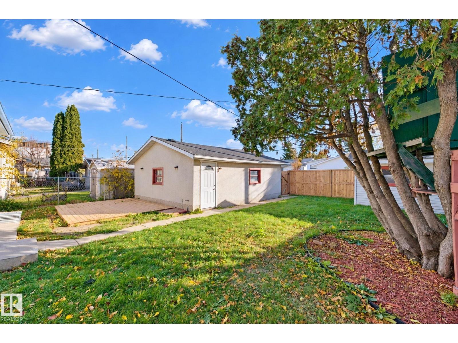 16507 91 Av Nw Property Photo 42