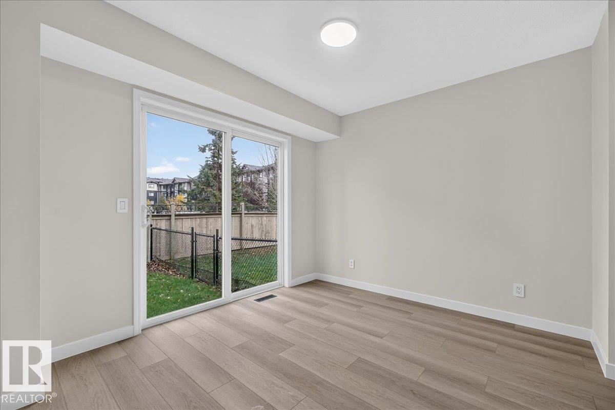 #49 1128 156 St Nw Property Photo 16