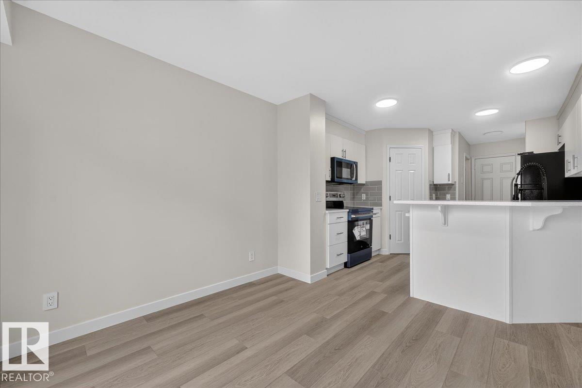 #49 1128 156 St Nw Property Photo 17