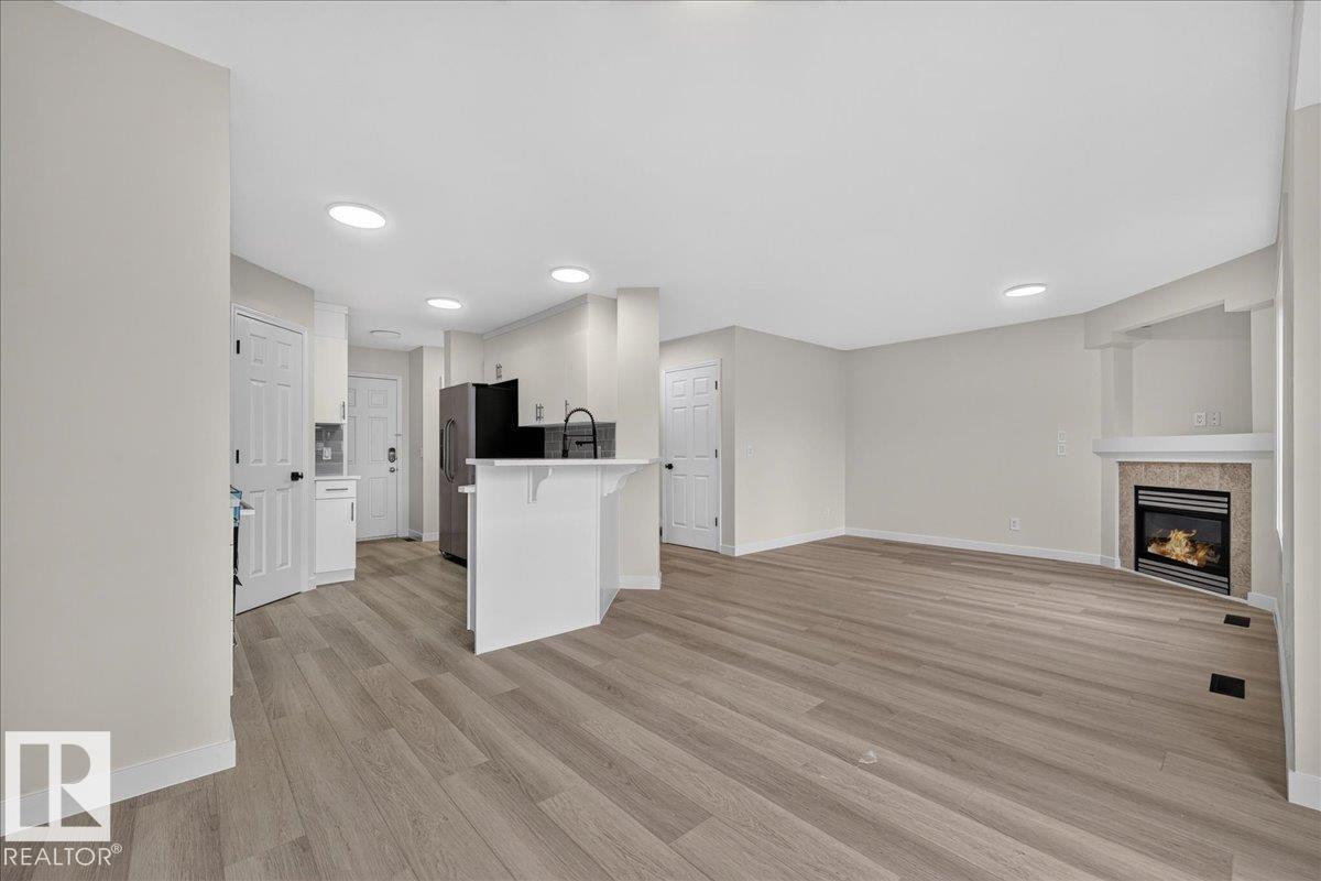 #49 1128 156 St Nw Property Photo 18