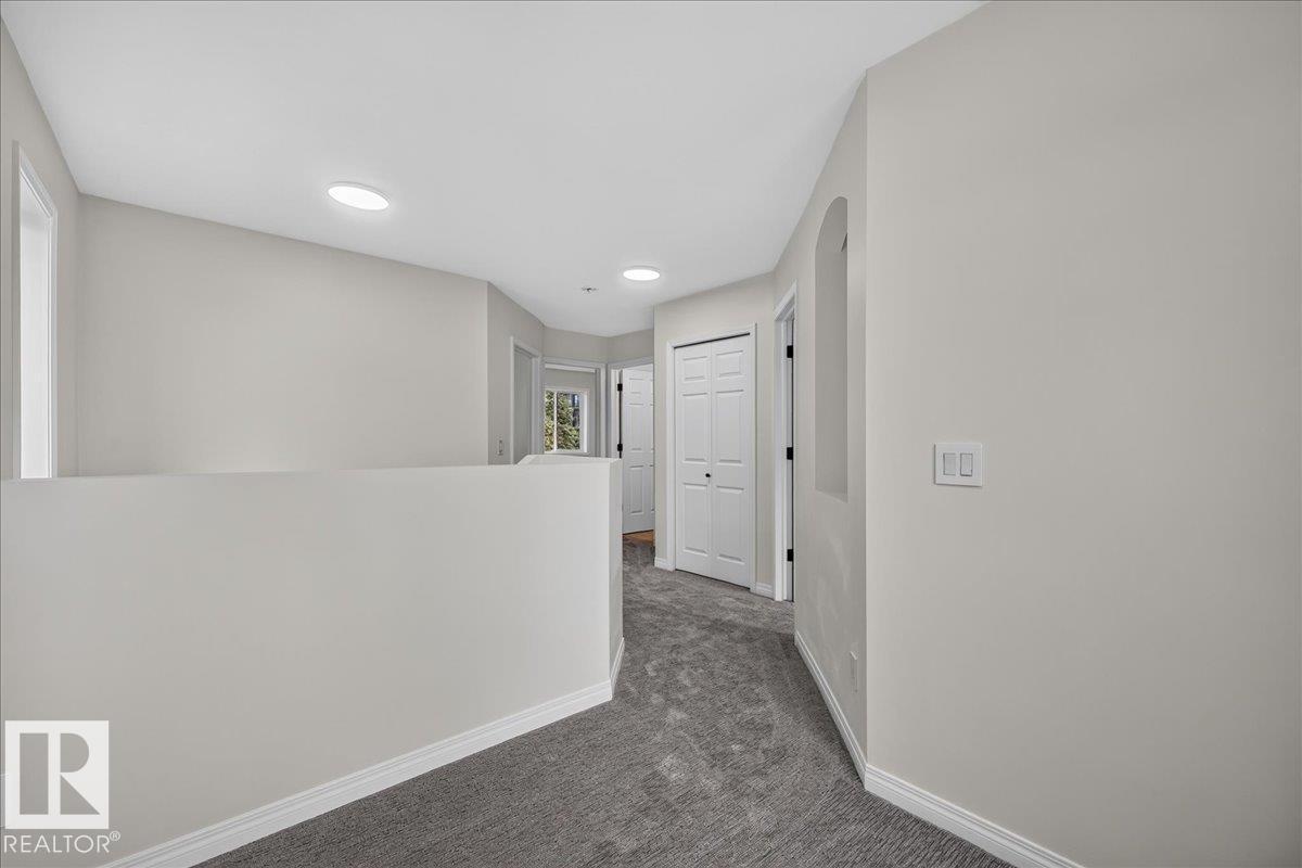 #49 1128 156 St Nw Property Photo 29