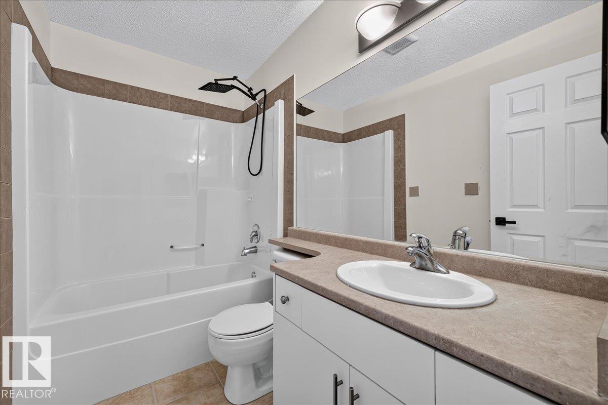 #49 1128 156 St Nw Property Photo 30