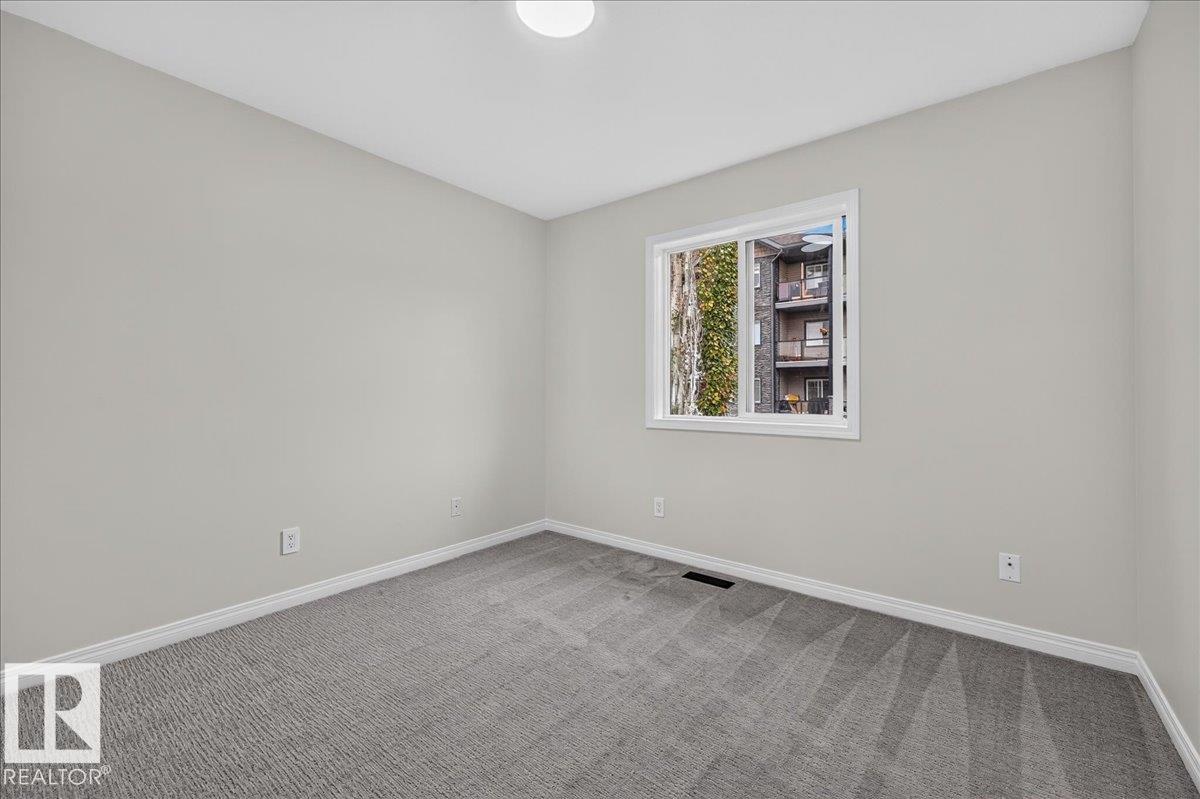 #49 1128 156 St Nw Property Photo 33
