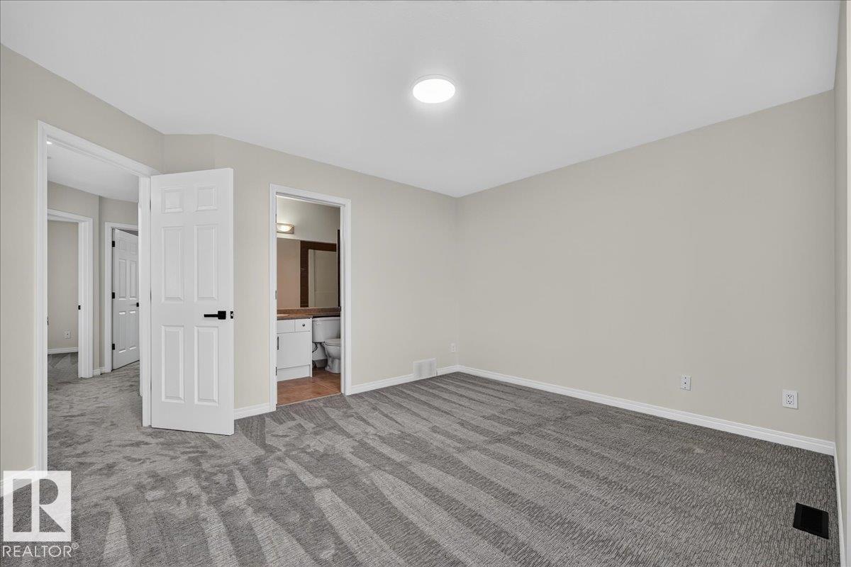 #49 1128 156 St Nw Property Photo 36