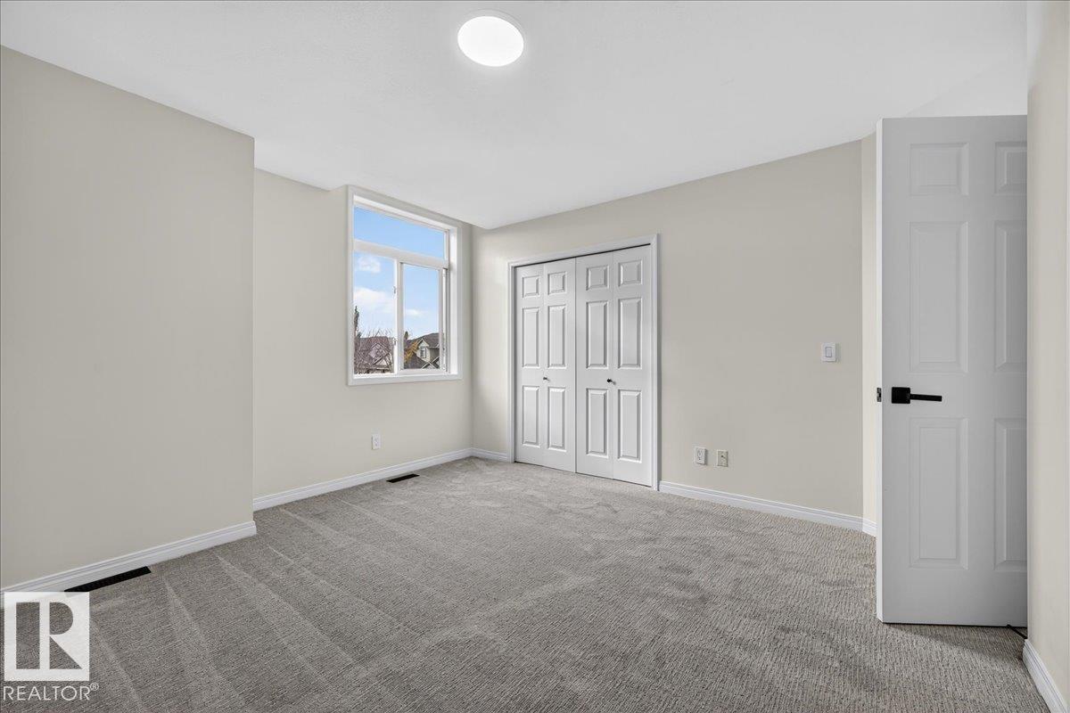 #49 1128 156 St Nw Property Photo 38