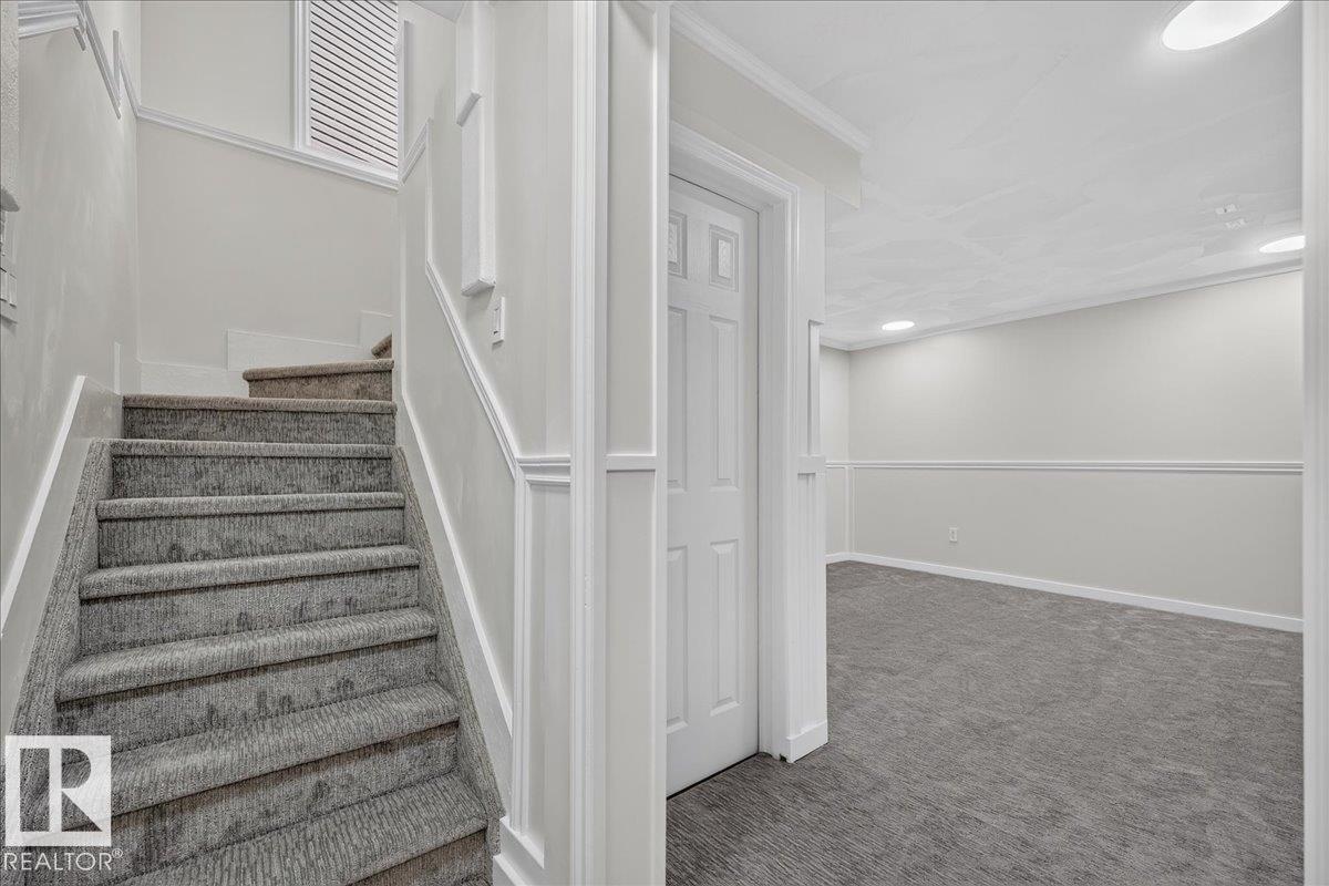 #49 1128 156 St Nw Property Photo 40