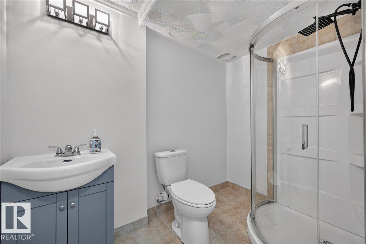 #49 1128 156 St Nw Property Photo 42