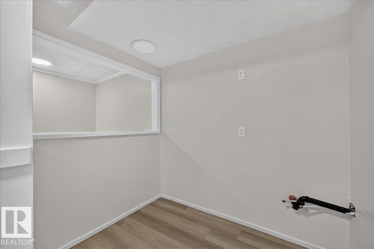 #49 1128 156 St Nw Property Photo 48