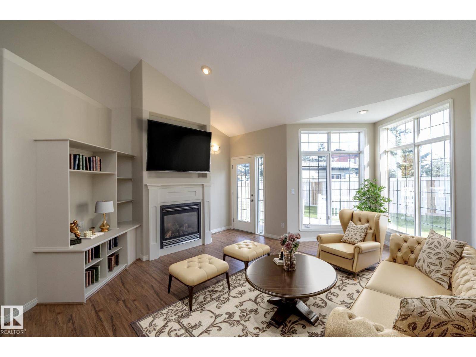 2 Briarwood Vg Property Photo 2