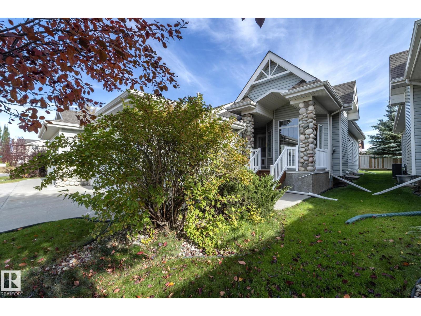 2 Briarwood Vg Property Photo 5