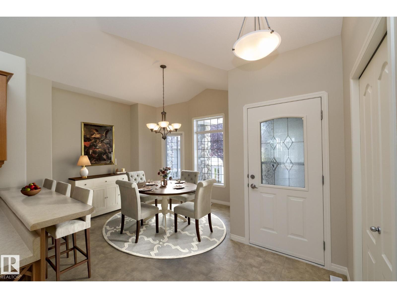 2 Briarwood Vg Property Photo 9