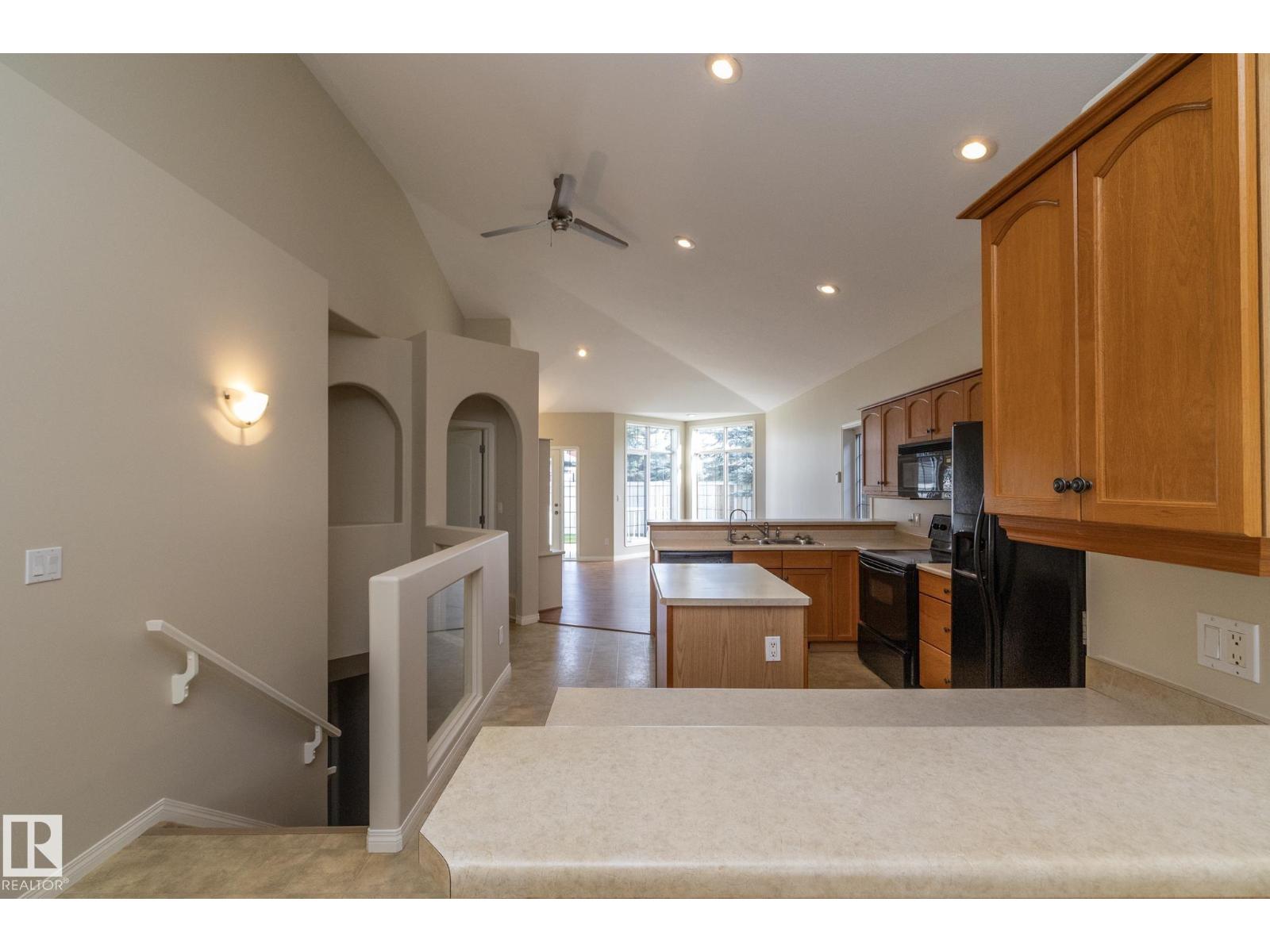 2 Briarwood Vg Property Photo 16