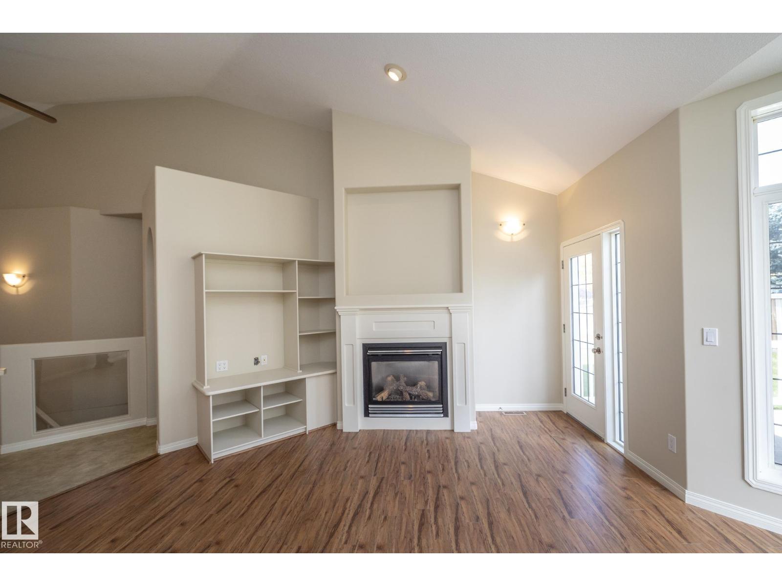 2 Briarwood Vg Property Photo 20