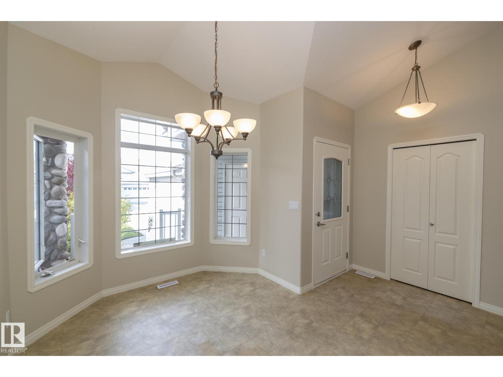 2 Briarwood Vg Property Photo 27