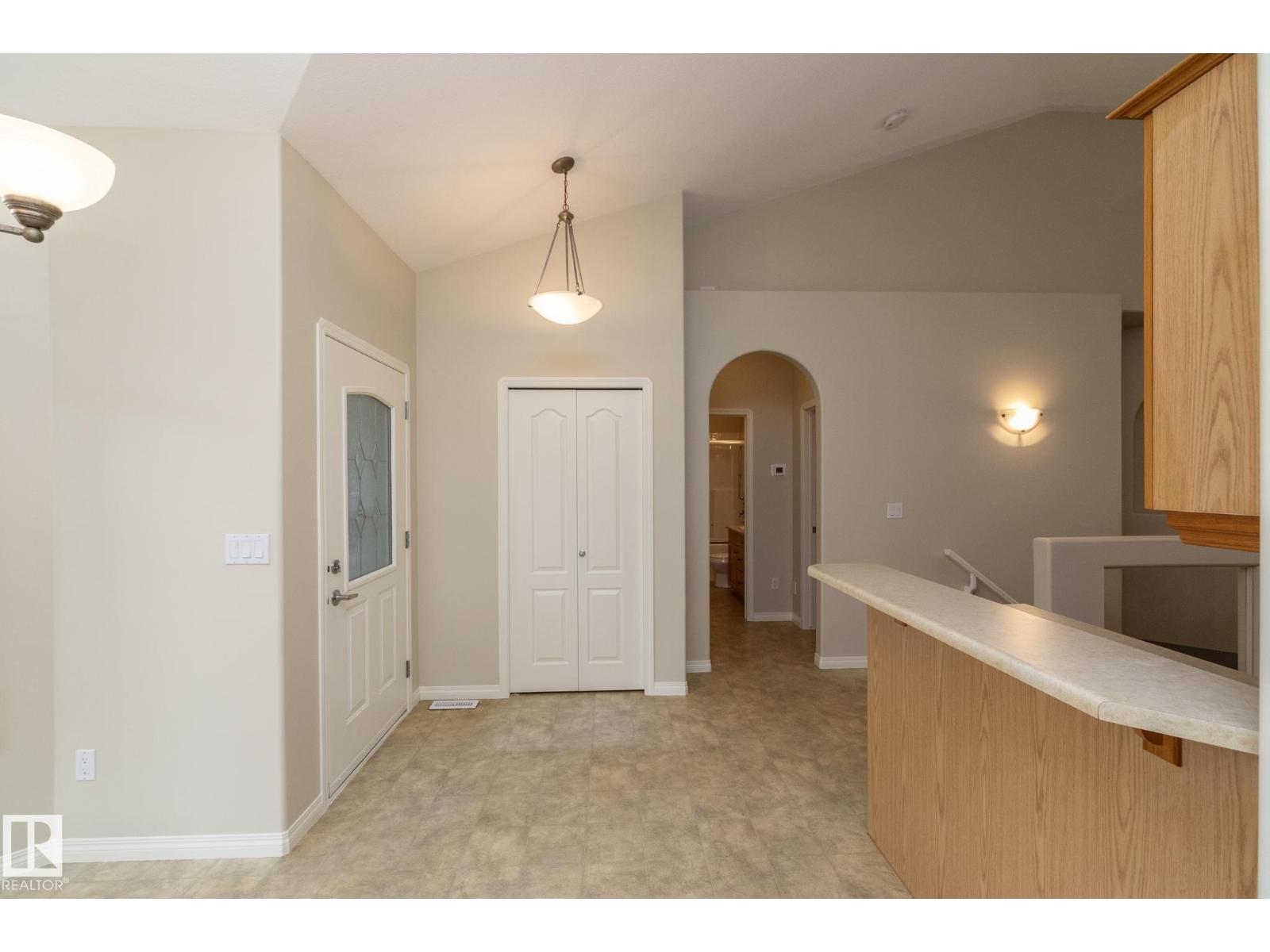 2 Briarwood Vg Property Photo 30