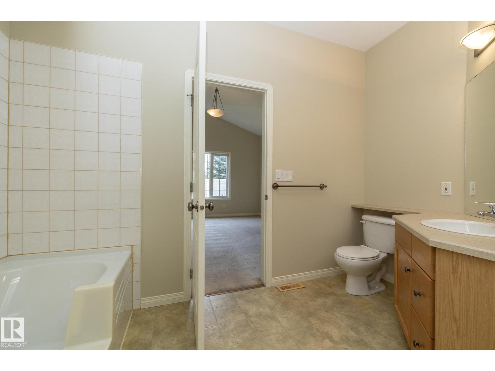 2 Briarwood Vg Property Photo 38