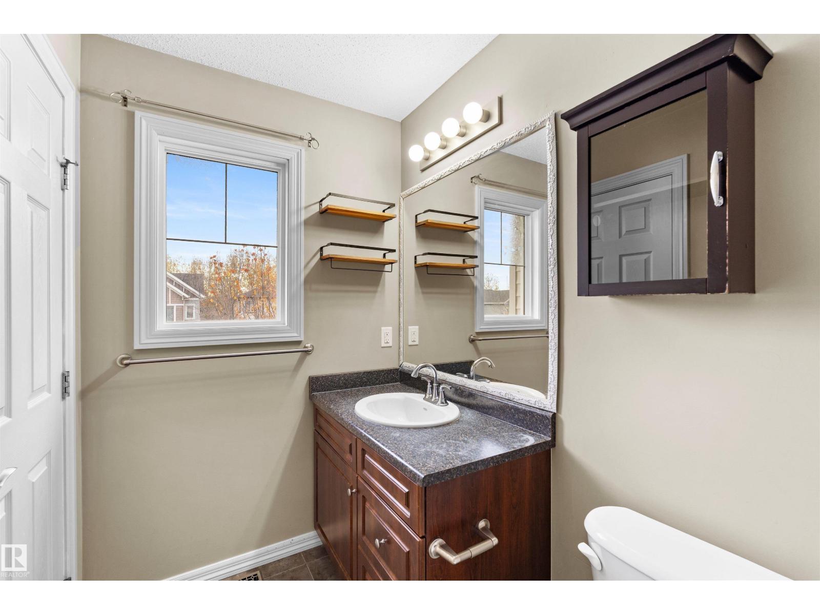 4816 213 St Nw Property Photo 16