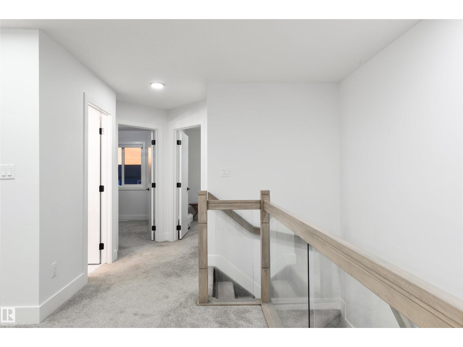 4373 37 St Property Photo 15