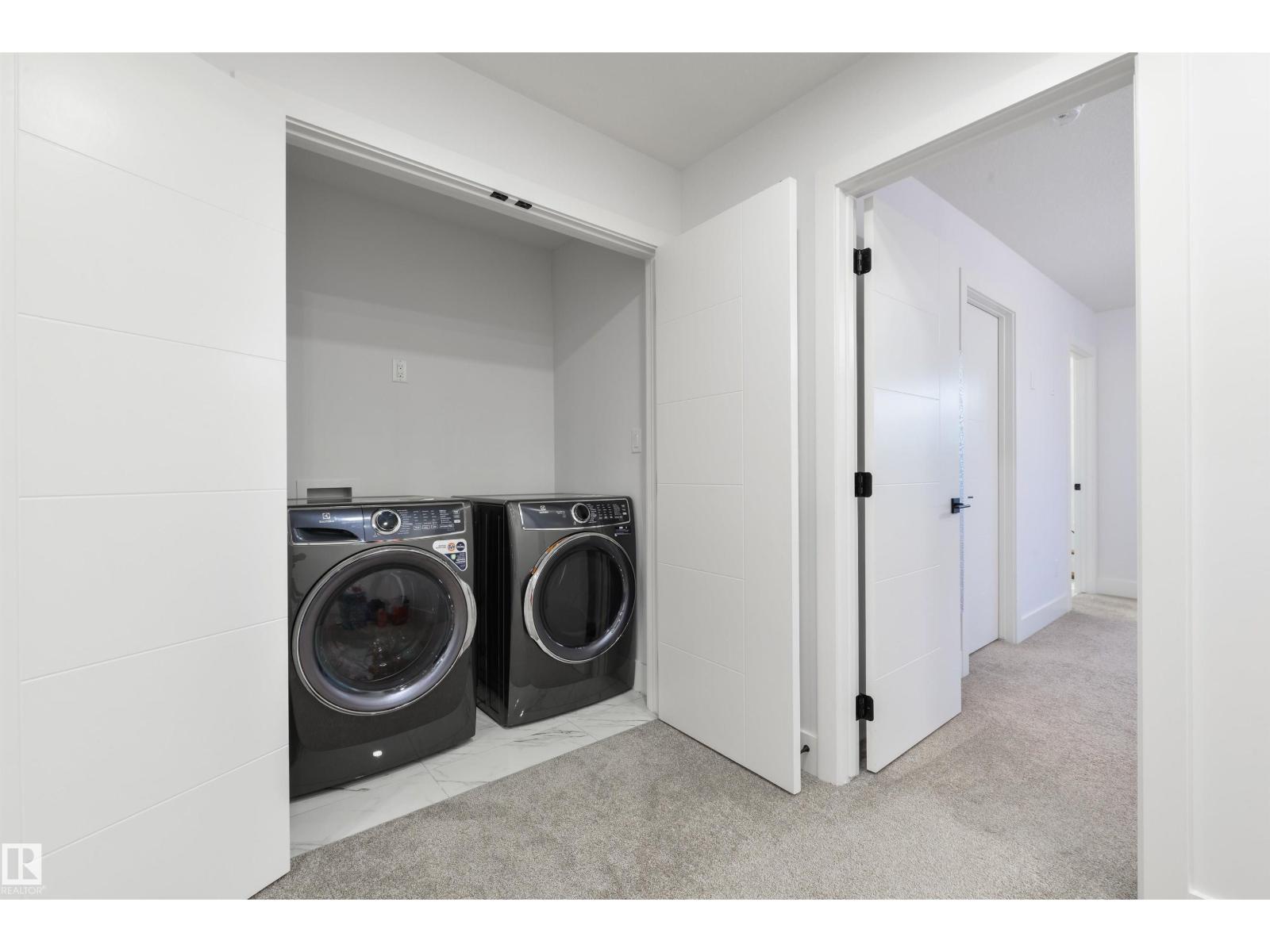 4373 37 St Property Photo 19
