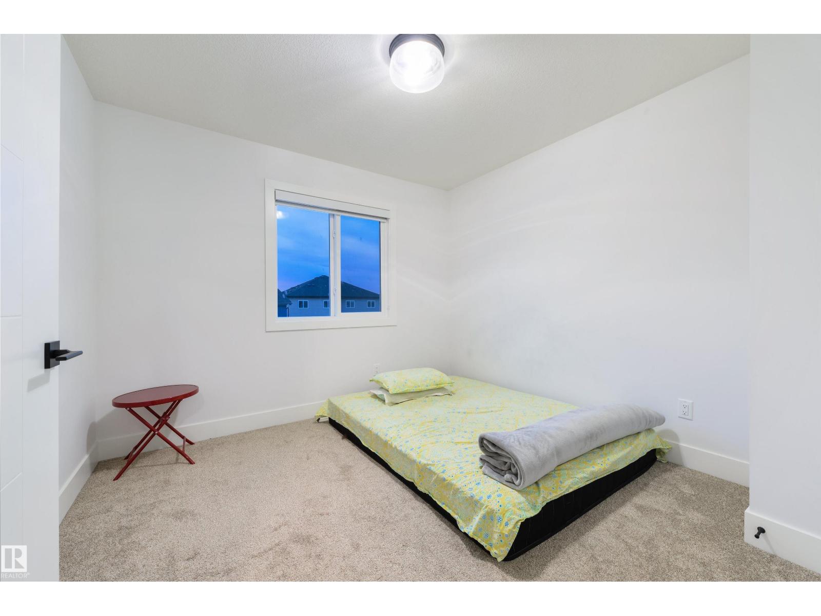4373 37 St Property Photo 24