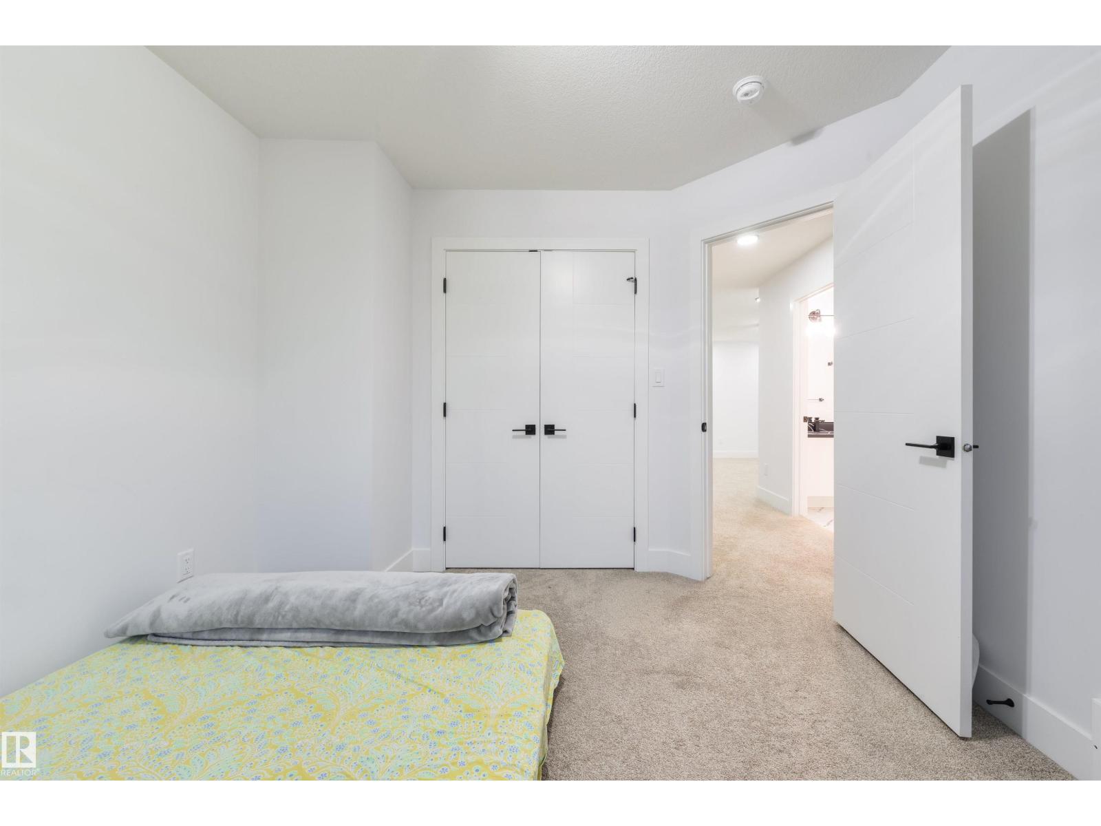 4373 37 St Property Photo 25