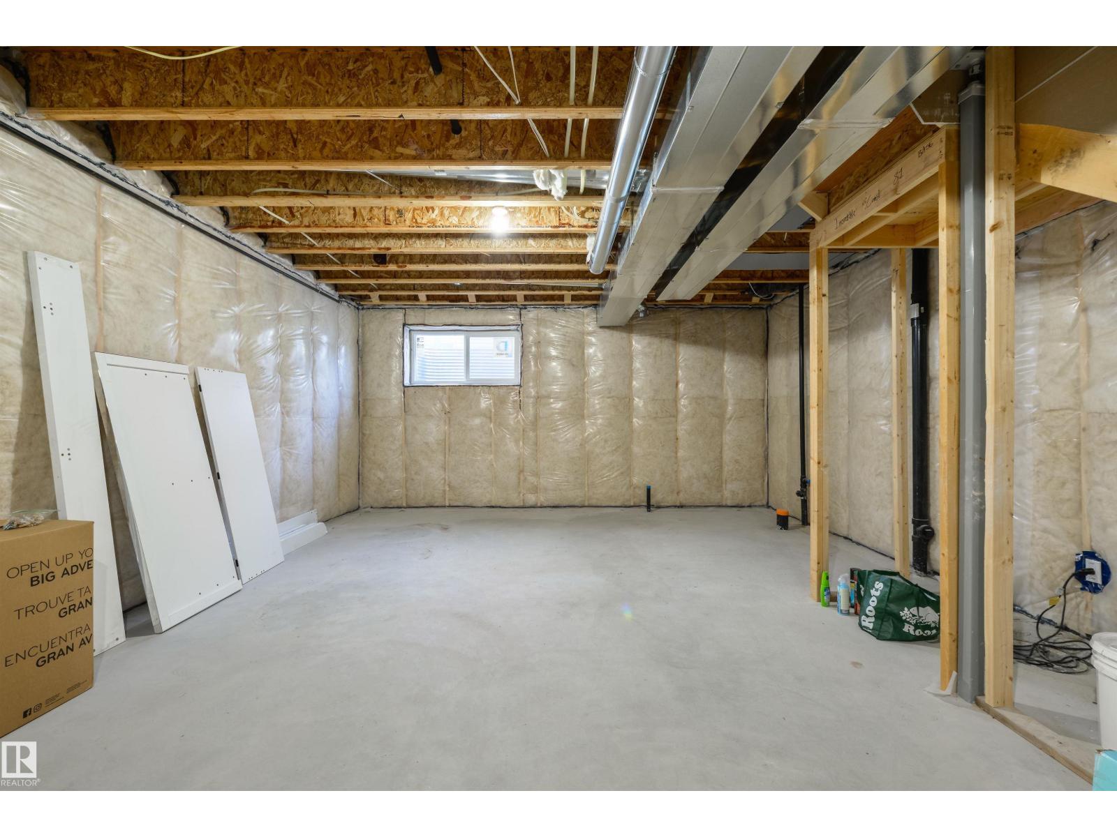 4373 37 St Property Photo 31