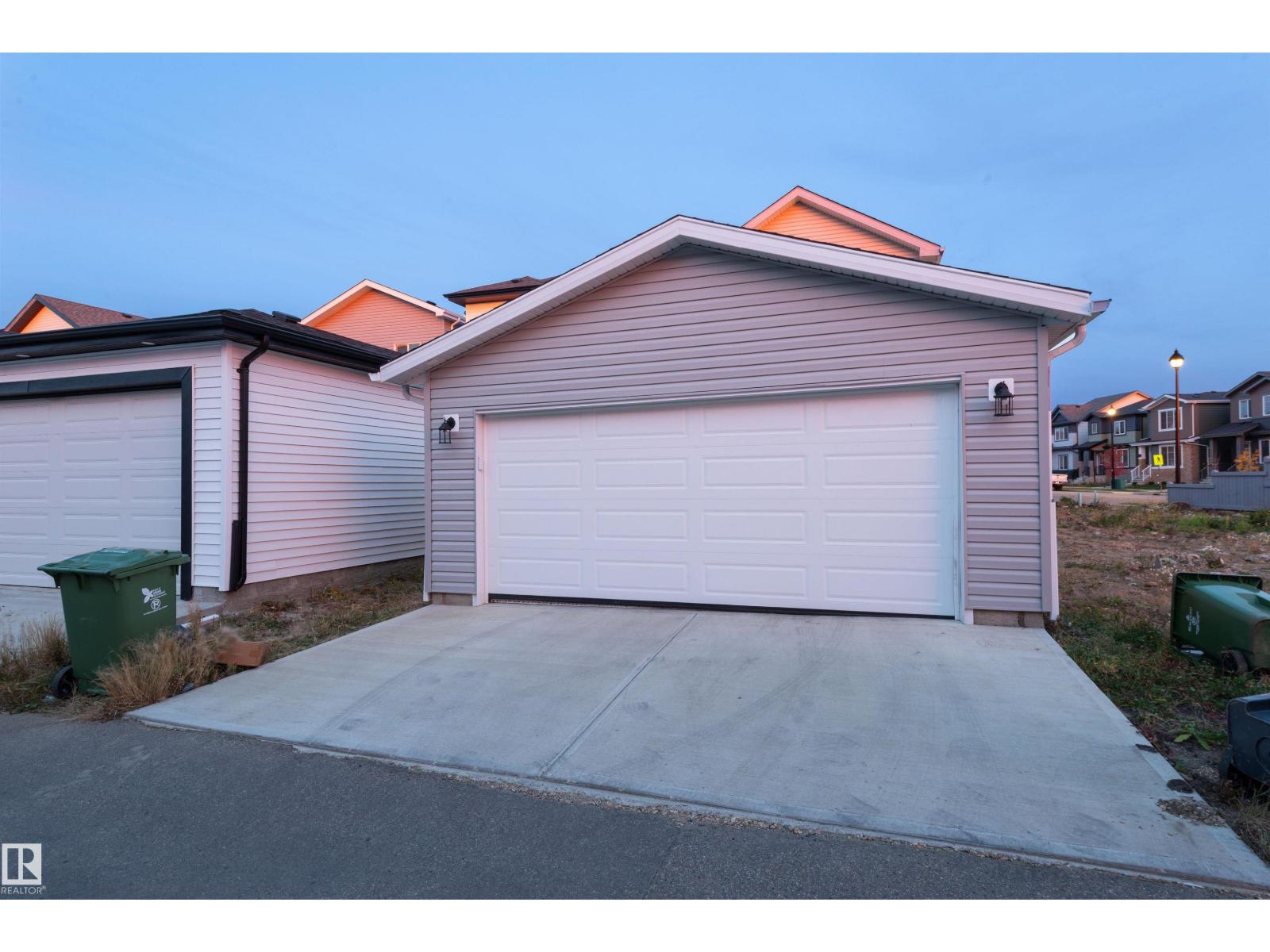 4373 37 St Property Photo 32