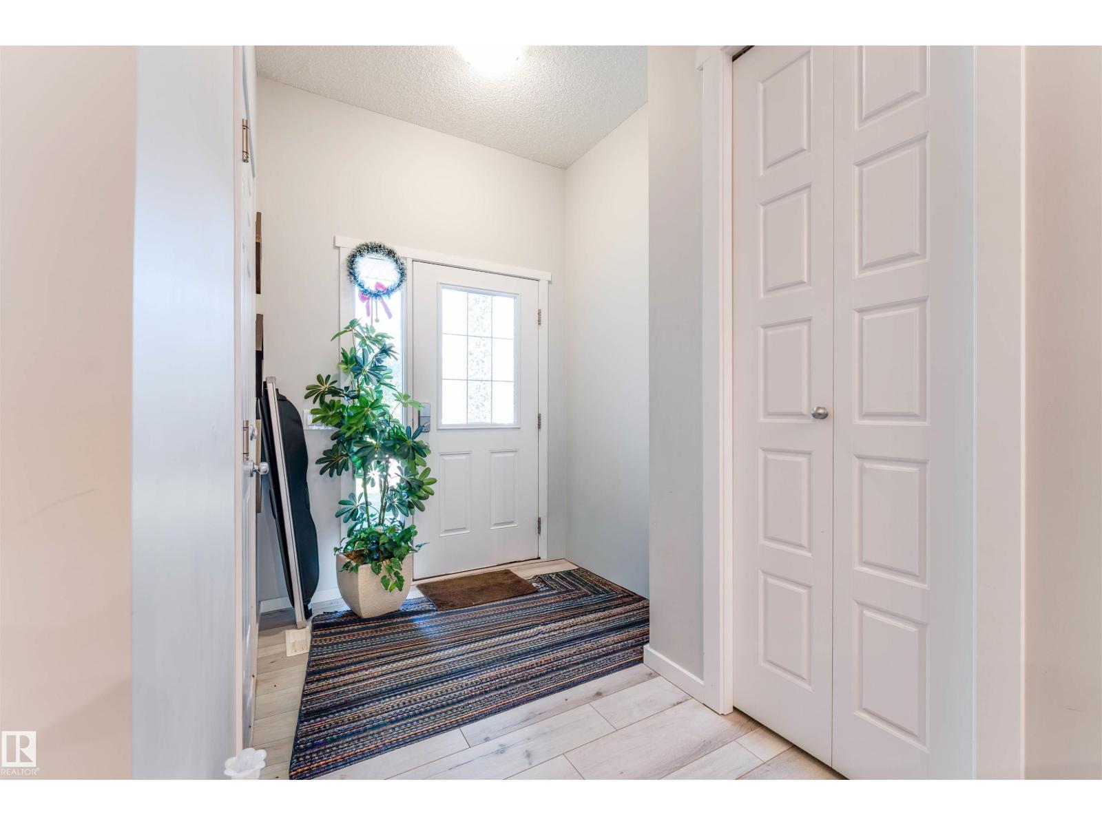 6004 11 Rosenthal Wy Nw Nw Property Photo 3