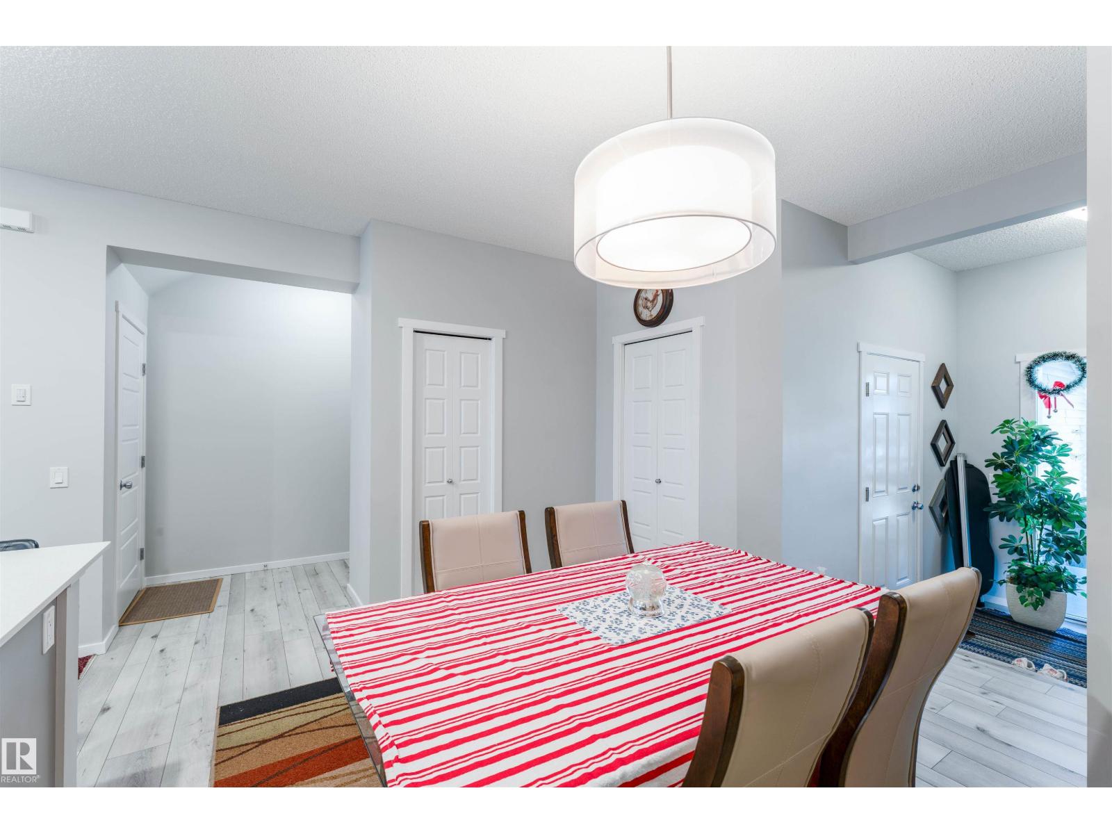 6004 11 Rosenthal Wy Nw Nw Property Photo 26