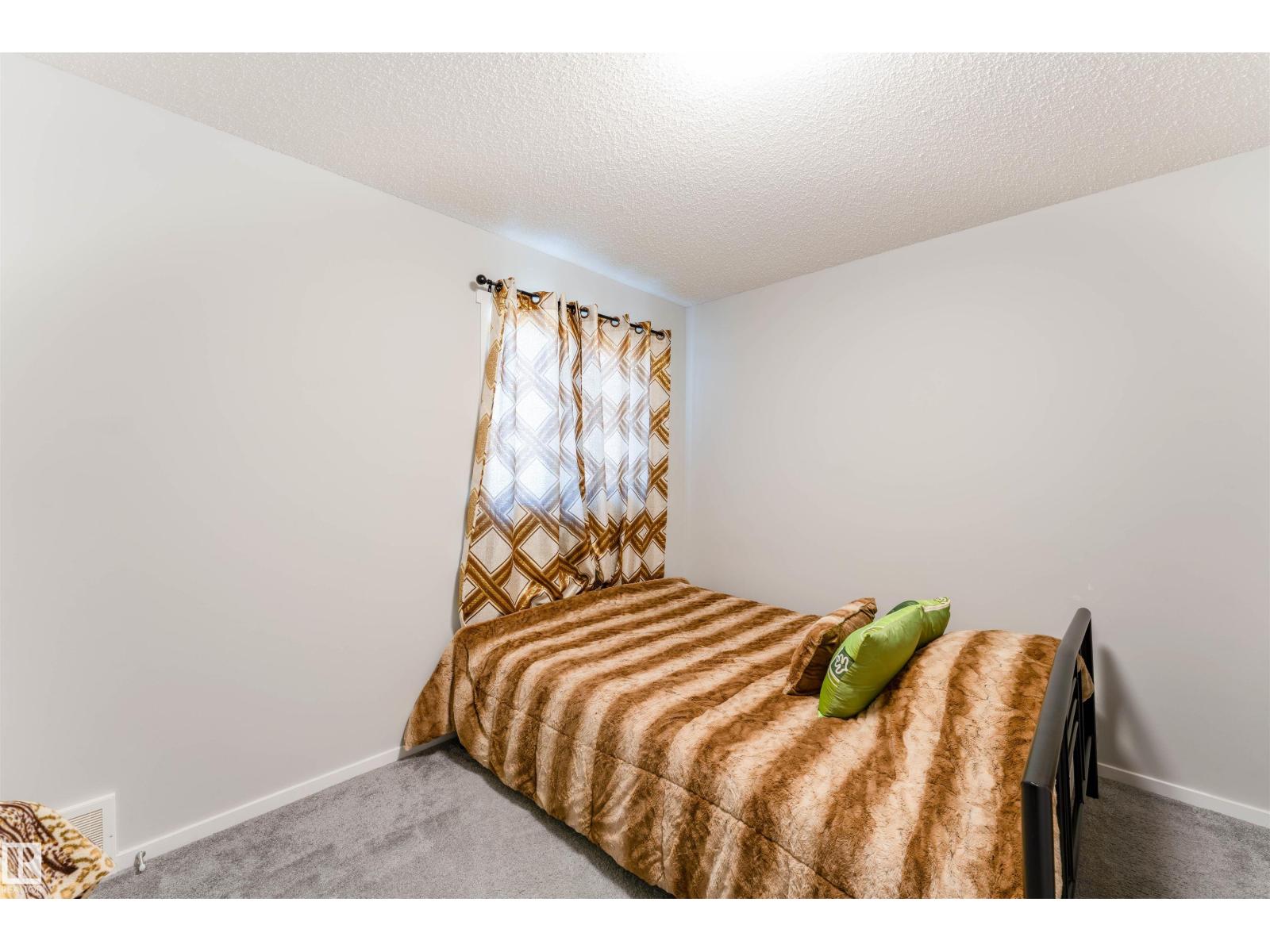 6004 11 Rosenthal Wy Nw Nw Property Photo 35
